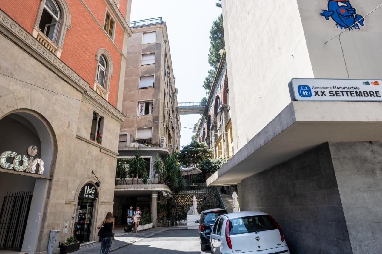 Marathon Hostel Genua Exteriör bild